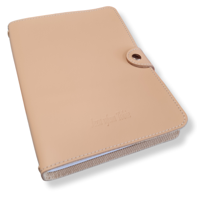 Grey Pastel Aesthetic Minimalist Calendar October 2023 Your Story -kopia 4.png