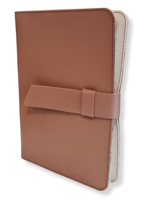 logo białe_Dzienniczek .psd.png